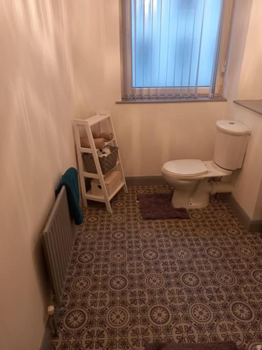 Modern 2-Bedroom City Apartment With Free Parking Μπέλφαστ Εξωτερικό φωτογραφία